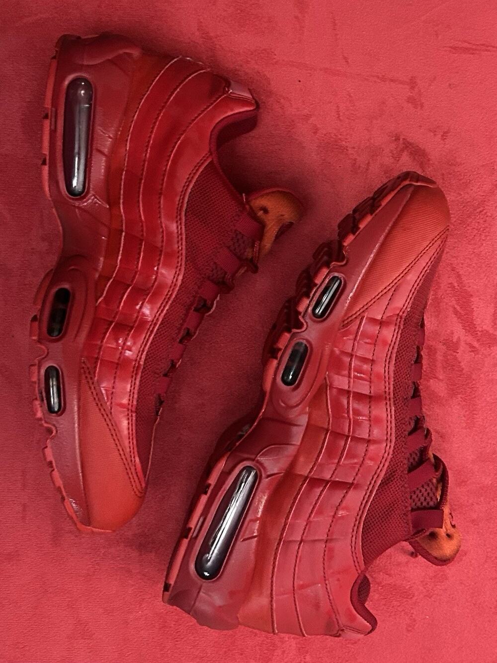 Nike Air Max 95 Mens Size 10 Triple Red Athletic Running Training Shoes Sneakers